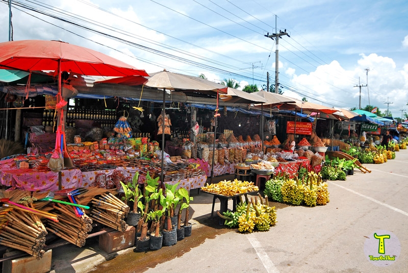 ตลาดมอกล้วยไข่